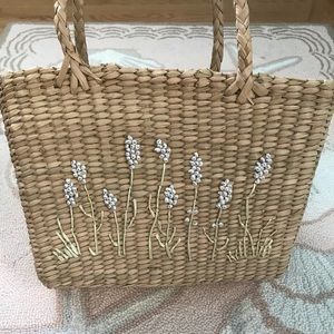 Wicker/Straw Adorable lined Purse with Floral Accents